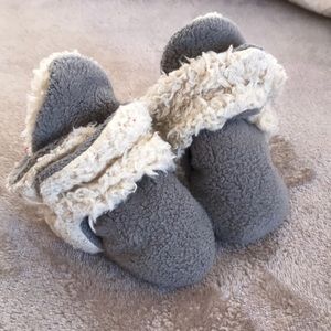 Zutano booties